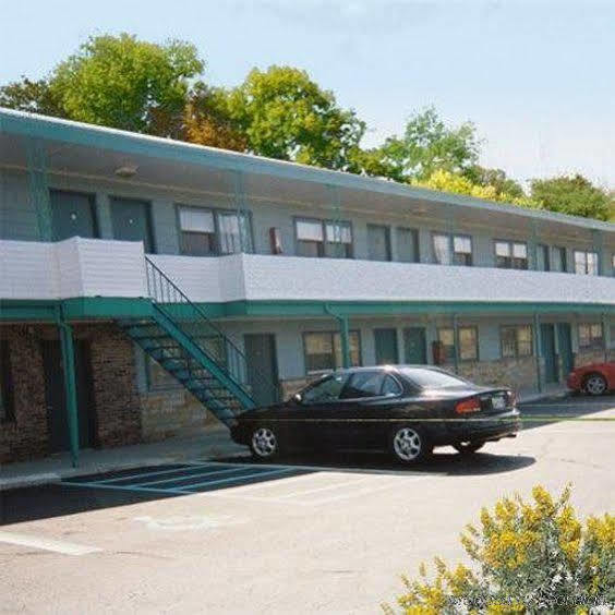 Budgeteer Motor Inn Ангола Экстерьер фото
